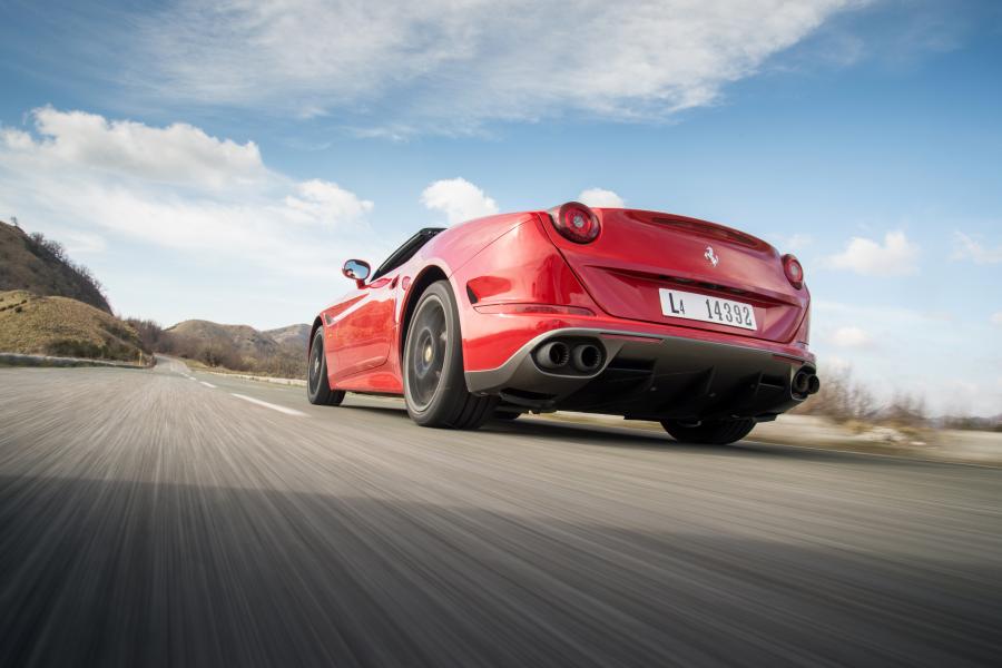  Ferrari California T HS 2016 года  (фото 1 из 34)